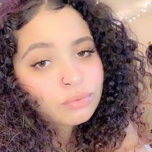 Meet your Posher, Kiara